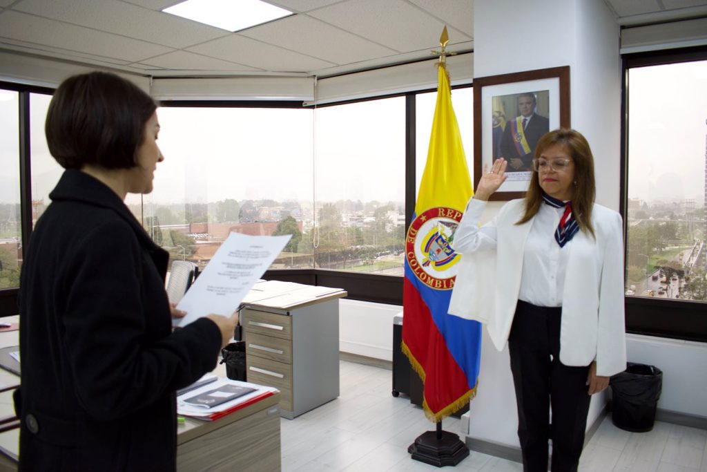 Foto evento de posesion Secretaria general 4