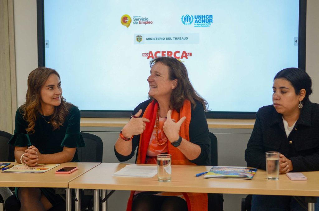 foto evento Firma de la carta de entendimiento entre ACNUR y la Unidad Administrativa