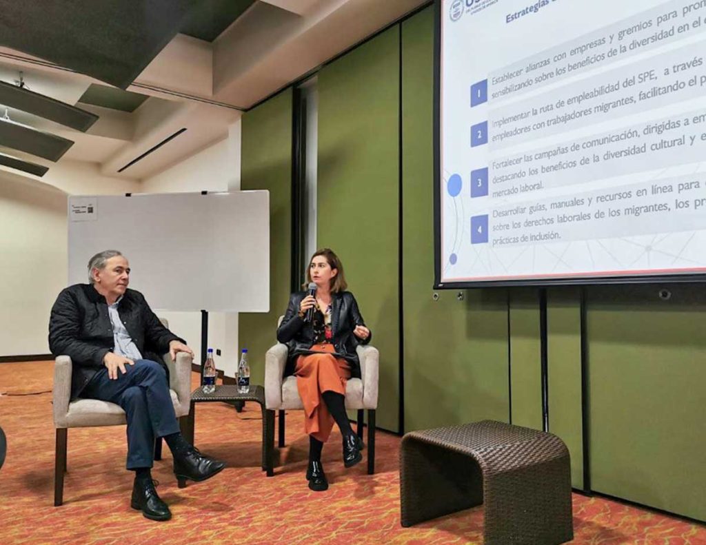 foto evento Panel: Retos para la inclusión económica de migrantes